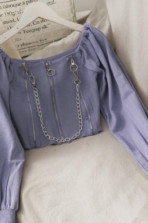 Quick Outfits, Modest Fashion Outfits Ideas Chain Detailed Square Neck Crop Top