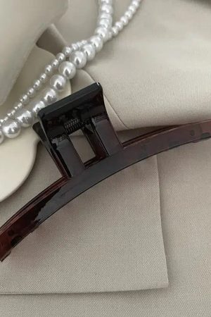 Quick Outfits, Modest Fashion Outfits Ideas Coffee Hair Claws