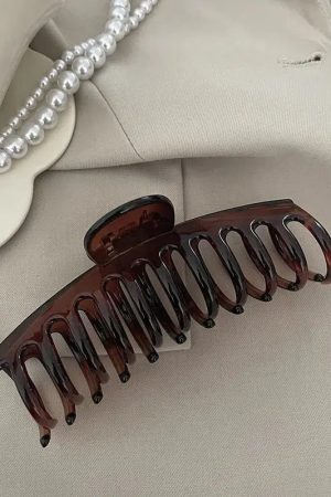 Quick Outfits, Modest Fashion Outfits Ideas Coffee Hair Claws