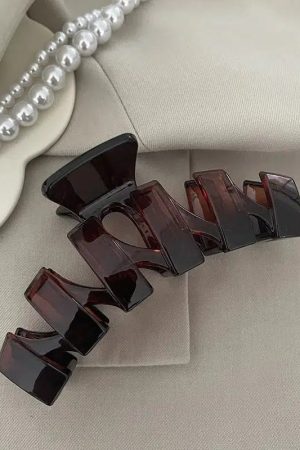 Quick Outfits, Modest Fashion Outfits Ideas Coffee Hair Claws