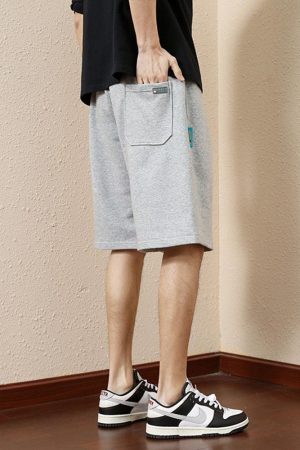 Quick Outfits, Modest Fashion Outfits Ideas Colored Laces Striped Sweatshort