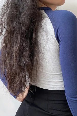 Quick Outfits, Modest Fashion Outfits Ideas Contrast Sleeve College Crop Top