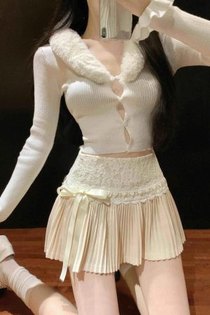 Quick Outfits, Modest Fashion Outfits Ideas Coquette Lace Pleated Mini Skirt