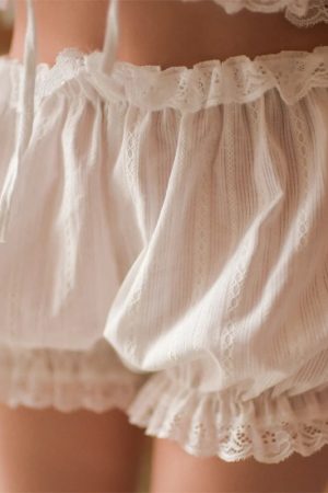 Quick Outfits, Modest Fashion Outfits Ideas Coquette Lace Ruched Bloomer Shorts