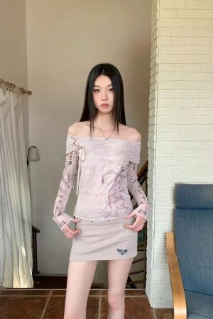 Quick Outfits, Modest Fashion Outfits Ideas Coquette Lace Up Off Shoulder Top