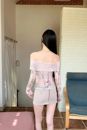 Quick Outfits, Modest Fashion Outfits Ideas Coquette Lace Up Off Shoulder Top