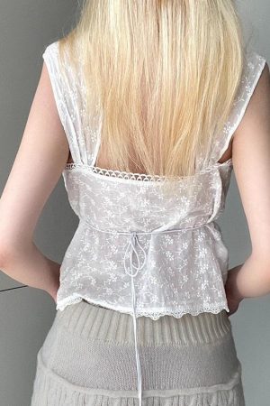 Quick Outfits, Modest Fashion Outfits Ideas Coquette Square Neckline Top