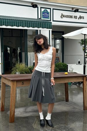 Quick Outfits, Modest Fashion Outfits Ideas Coquette Tie Front Top