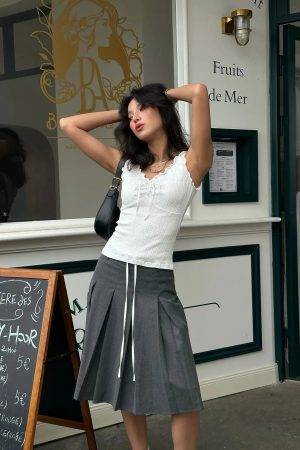 Quick Outfits, Modest Fashion Outfits Ideas Coquette Tie Front Top