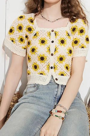 Quick Outfits, Modest Fashion Outfits Ideas Cottagecore Floral Crochet Cardigan