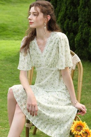 Quick Outfits, Modest Fashion Outfits Ideas Cottagecore Floral Midi Dress