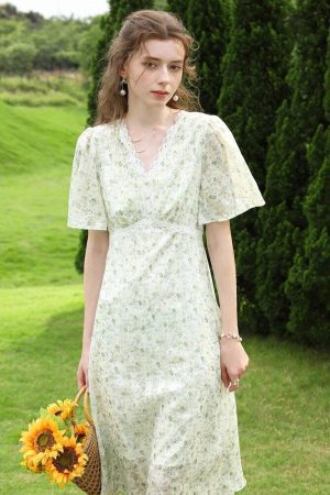 Quick Outfits, Modest Fashion Outfits Ideas Cottagecore Floral Midi Dress