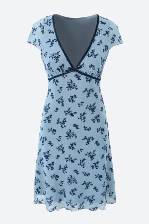 Quick Outfits, Modest Fashion Outfits Ideas Cottagecore Floral Mini Dress