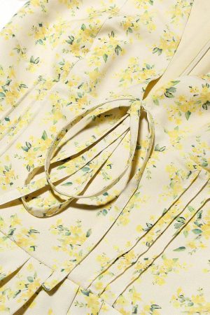 Quick Outfits, Modest Fashion Outfits Ideas Cottagecore Floral Plunge Neck Mini Dress