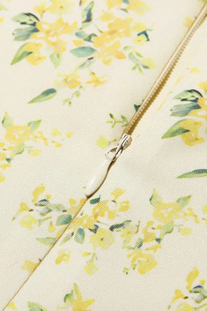 Quick Outfits, Modest Fashion Outfits Ideas Cottagecore Floral Plunge Neck Mini Dress