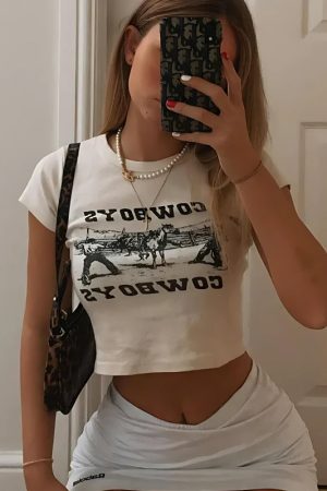 Quick Outfits, Modest Fashion Outfits Ideas Cowboys Crop Tee