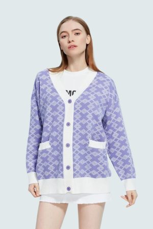 Quick Outfits, Modest Fashion Outfits Ideas Cross Pattern Buttoned Purple Cardigan