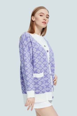 Quick Outfits, Modest Fashion Outfits Ideas Cross Pattern Buttoned Purple Cardigan