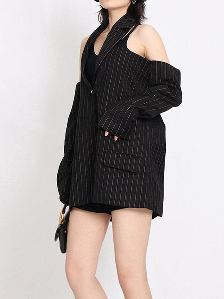 Quick Outfits, Modest Fashion Outfits Ideas Cut-Out Striped Blazer Quick Outfits, Modest Fashion Outfits Ideas Cut-Out Striped Blazer