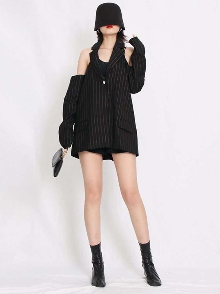 Quick Outfits, Modest Fashion Outfits Ideas Cut-Out Striped Blazer Quick Outfits, Modest Fashion Outfits Ideas Cut-Out Striped Blazer