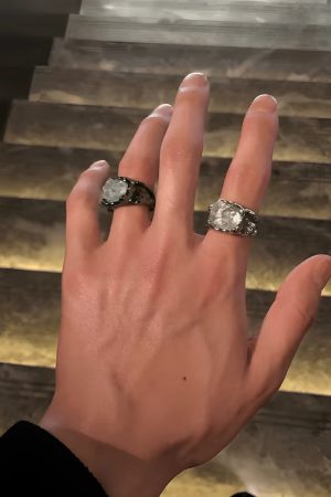 Quick Outfits, Modest Fashion Outfits Ideas Cyberpunk Crystal Ring