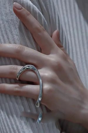 Quick Outfits, Modest Fashion Outfits Ideas Cyberpunk Geometric Ring