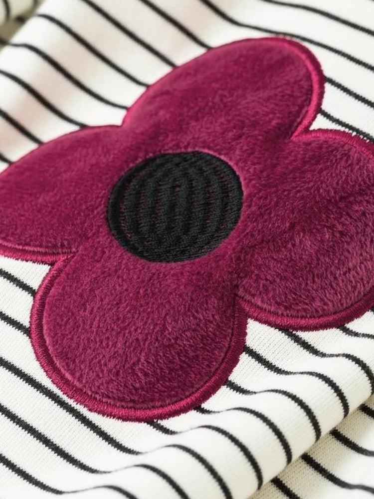 Quick Outfits, Modest Fashion Outfits Ideas Daisy Embroidered Striped Sweatshirt Quick Outfits, Modest Fashion Outfits Ideas Daisy Embroidered Striped Sweatshirt