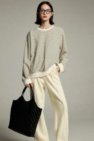 Quick Outfits, Modest Fashion Outfits Ideas Daisy Embroidered Striped Sweatshirt