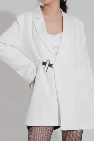 Quick Outfits, Modest Fashion Outfits Ideas Dark Academia Buckle Up Blazer