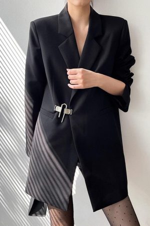 Quick Outfits, Modest Fashion Outfits Ideas Dark Academia Buckle Up Blazer