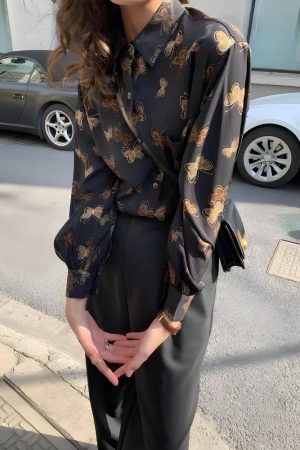 Quick Outfits, Modest Fashion Outfits Ideas Dark Academia Butterfly Shirt