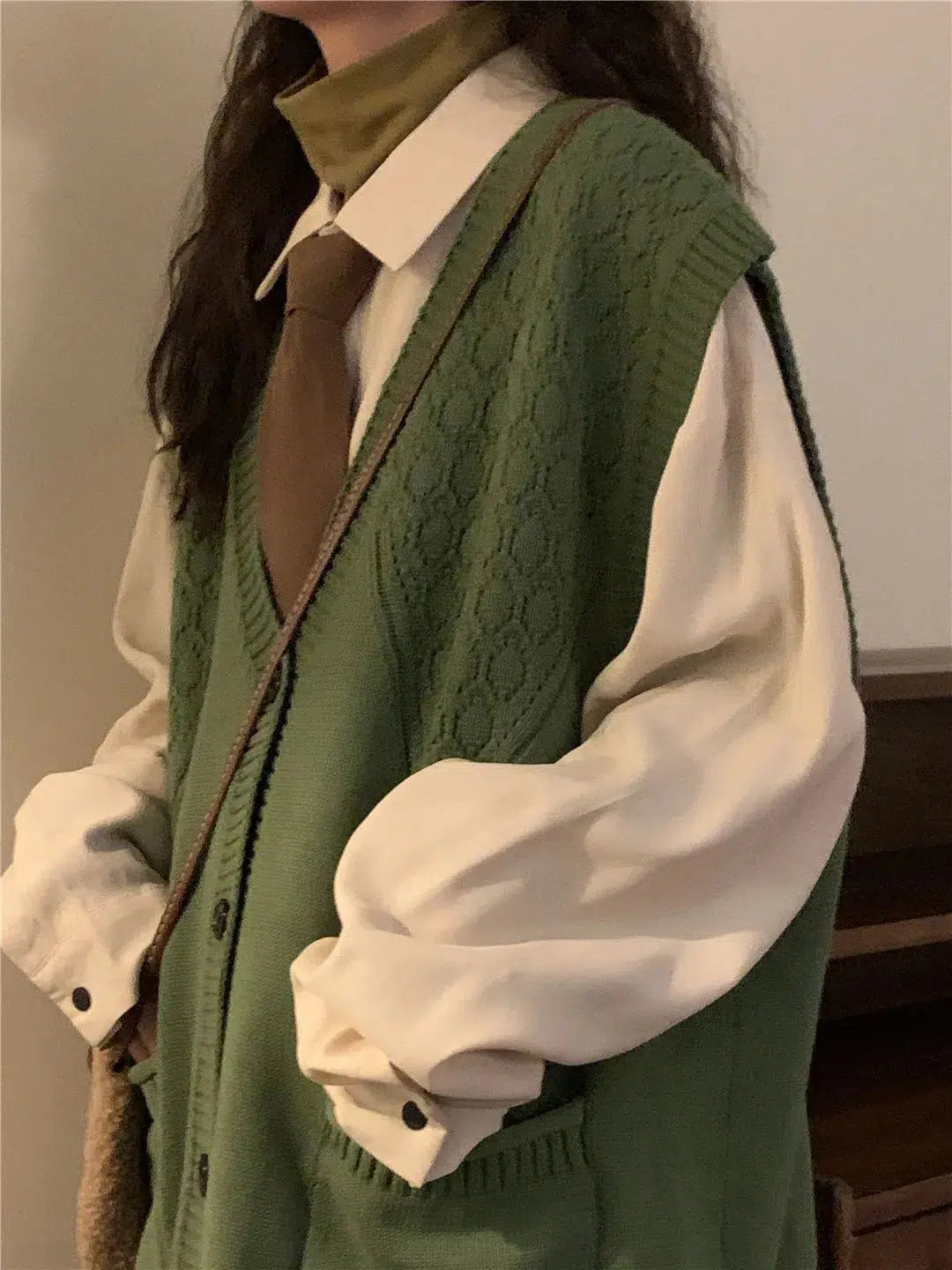 Quick Outfits, Modest Fashion Outfits Ideas Dark Academia Deep V-Neck Sleeveless Cardigan Quick Outfits, Modest Fashion Outfits Ideas Dark Academia Deep V-Neck Sleeveless Cardigan