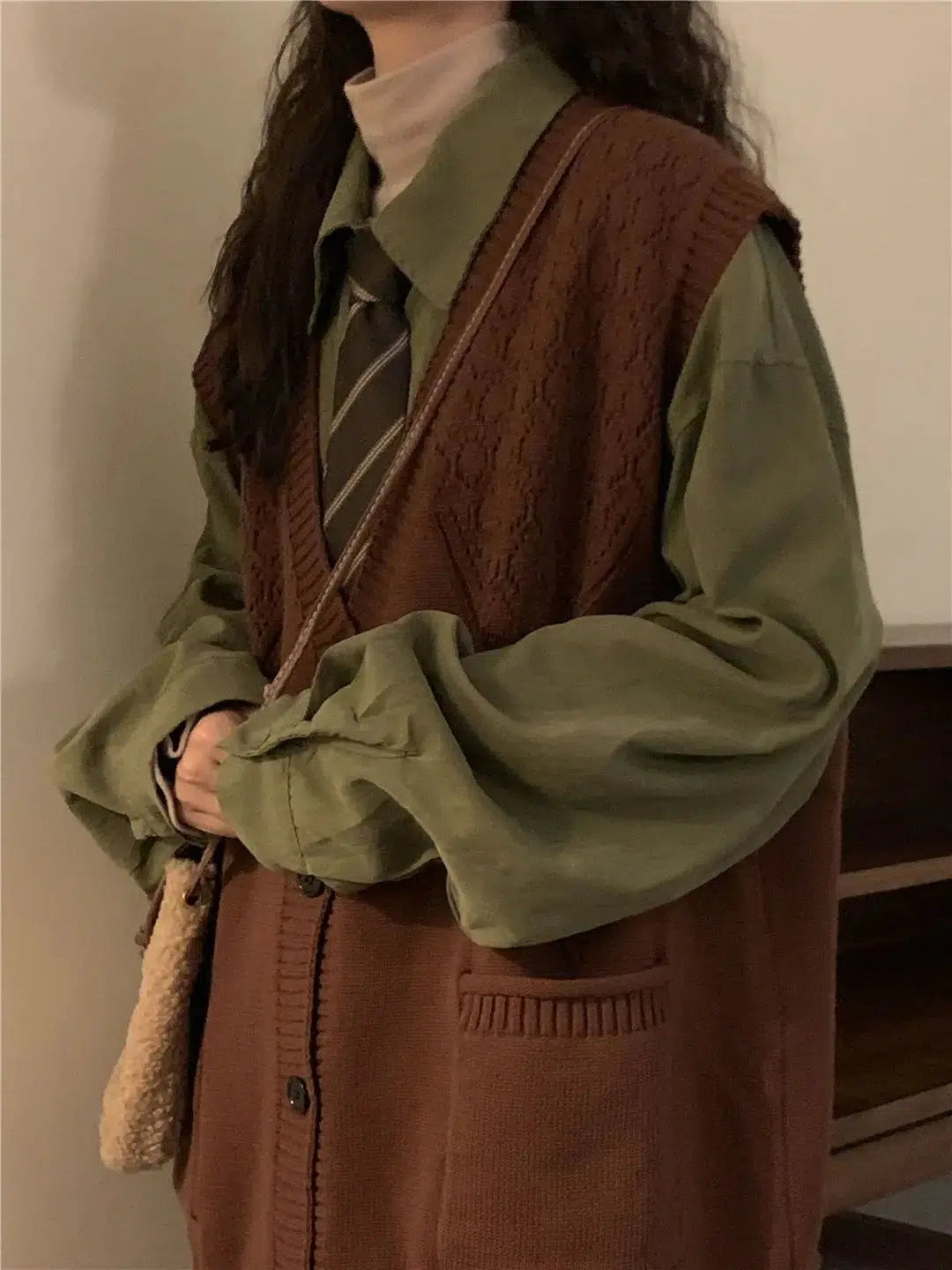 Quick Outfits, Modest Fashion Outfits Ideas Dark Academia Deep V-Neck Sleeveless Cardigan Quick Outfits, Modest Fashion Outfits Ideas Dark Academia Deep V-Neck Sleeveless Cardigan