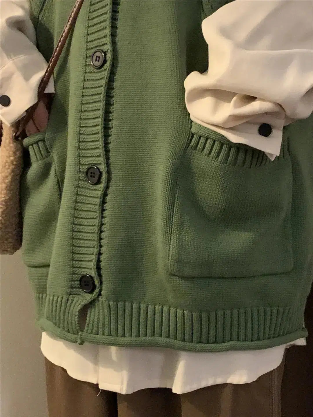 Quick Outfits, Modest Fashion Outfits Ideas Dark Academia Deep V-Neck Sleeveless Cardigan Quick Outfits, Modest Fashion Outfits Ideas Dark Academia Deep V-Neck Sleeveless Cardigan