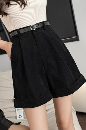 Quick Outfits, Modest Fashion Outfits Ideas Dark Academia High Waist Shorts