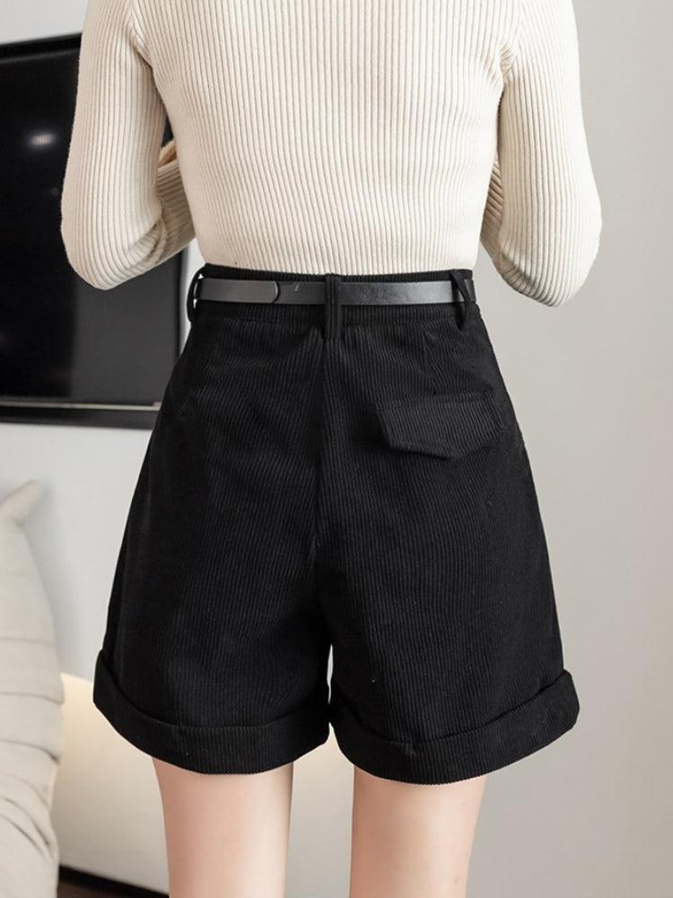 Quick Outfits, Modest Fashion Outfits Ideas Dark Academia High Waist Shorts Quick Outfits, Modest Fashion Outfits Ideas Dark Academia High Waist Shorts