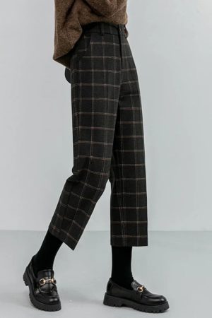 Quick Outfits, Modest Fashion Outfits Ideas Dark Academia Plaid Pants