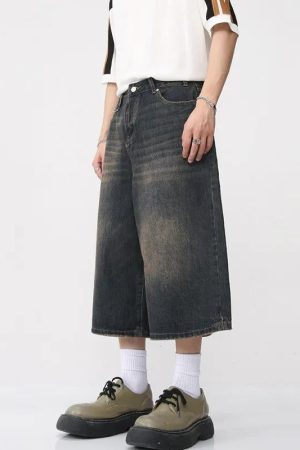 Quick Outfits, Modest Fashion Outfits Ideas Dark Washed Jean Capri Shorts