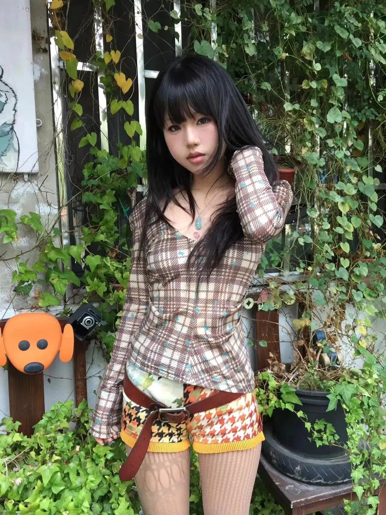 Quick Outfits, Modest Fashion Outfits Ideas Deep V Neck Plaid Top Quick Outfits, Modest Fashion Outfits Ideas Deep V Neck Plaid Top