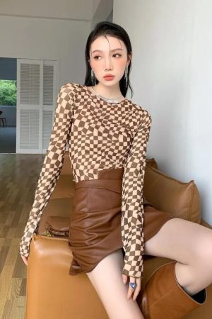 Quick Outfits, Modest Fashion Outfits Ideas Deformed Checked Top