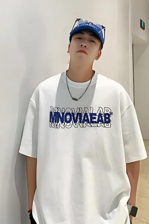 Quick Outfits, Modest Fashion Outfits Ideas Distorted Text Graphic Tee