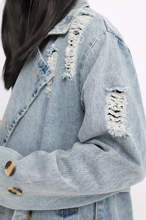 Quick Outfits, Modest Fashion Outfits Ideas Distressed Denim Trench Coat