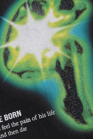 Quick Outfits, Modest Fashion Outfits Ideas Distressed Green Human Figure Printed Tee