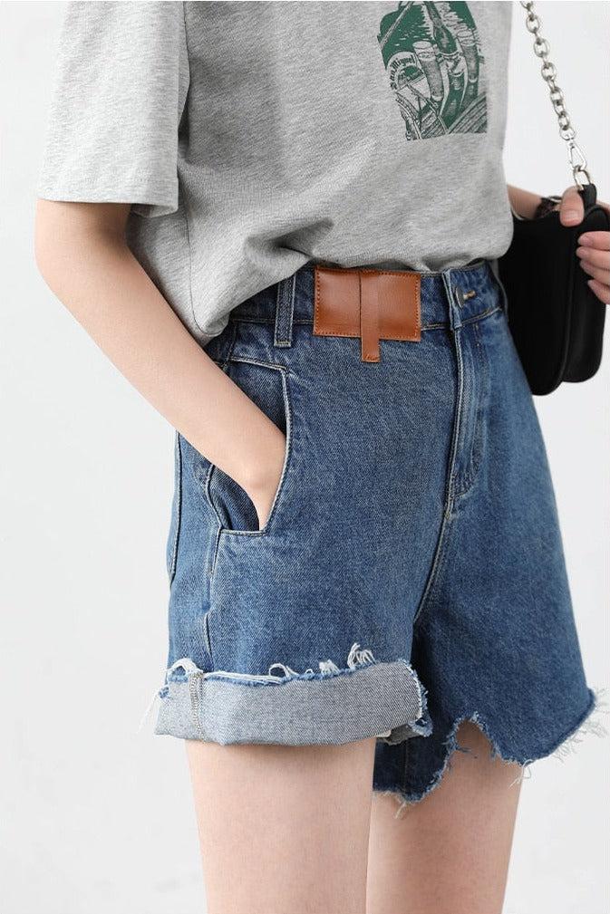 Quick Outfits, Modest Fashion Outfits Ideas Distressed Jean Shorts