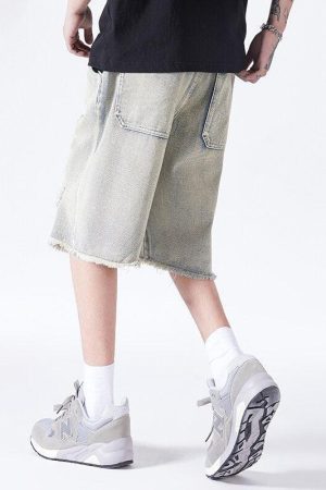 Quick Outfits, Modest Fashion Outfits Ideas Distressed Light Wash Denim Shorts