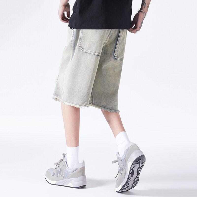 Quick Outfits, Modest Fashion Outfits Ideas Distressed Light Wash Denim Shorts Quick Outfits, Modest Fashion Outfits Ideas Distressed Light Wash Denim Shorts