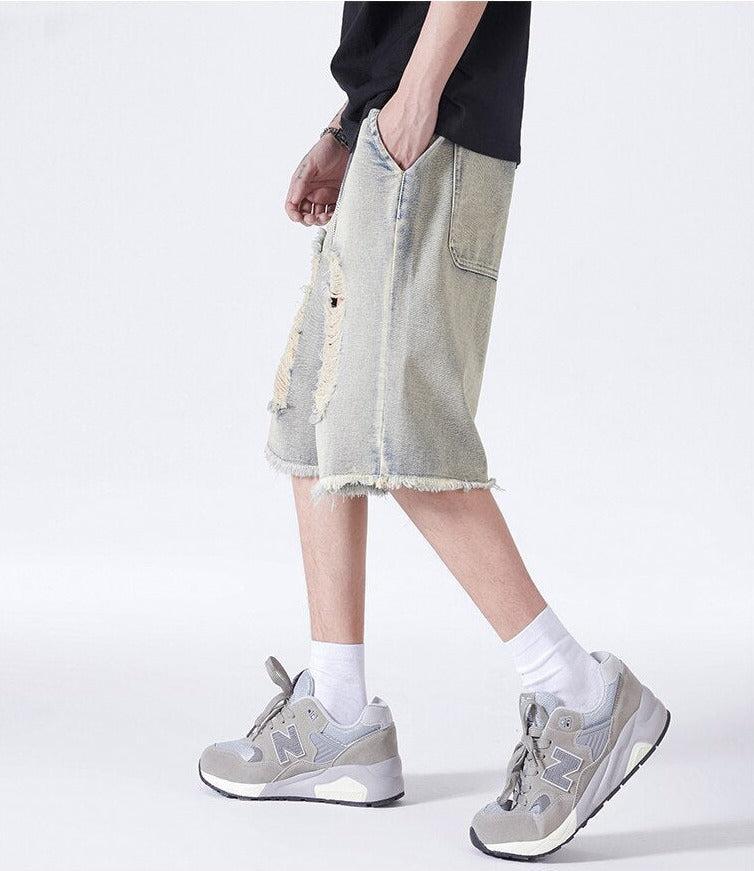 Quick Outfits, Modest Fashion Outfits Ideas Distressed Light Wash Denim Shorts Quick Outfits, Modest Fashion Outfits Ideas Distressed Light Wash Denim Shorts