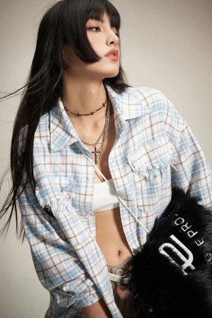 Quick Outfits, Modest Fashion Outfits Ideas Distressed Plaid Shirt