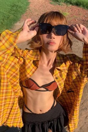 Quick Outfits, Modest Fashion Outfits Ideas Embroidered Tasseled Plaid Shirt