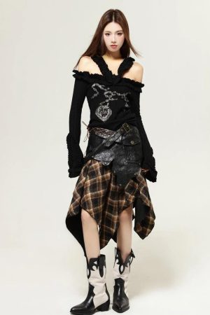 Quick Outfits, Modest Fashion Outfits Ideas Fairy Grunge Cut Out Shoulder Top